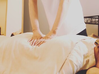 ホリスティックボディ ライカ(Lycka)の写真/【新感覚】ストレッチを組み合わせた"筋肉をほぐしてのばす"施術リピート率◎<肩首こり×慢性疲労×代謝UP>