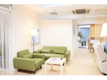 リリーファースト(Lily First)/店内写真