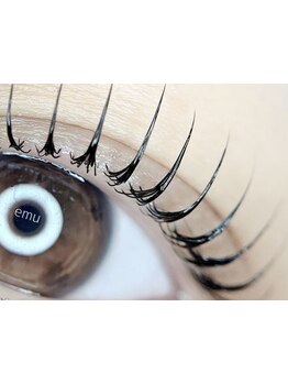 ナチュラル上品な目元にしたい