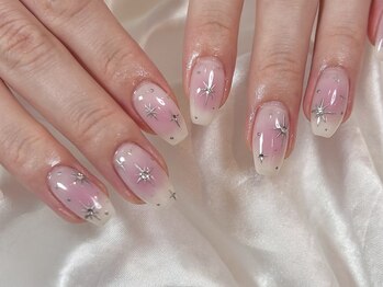 きらきらチークネイル