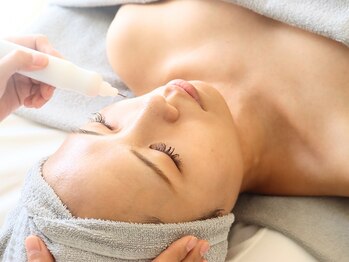 シミケアゼロ美人 表参道店(シミケアZERO美人)の写真/【医療提携☆結果重視！のシミケア専門店】自社開発マシンでシミしわ改善/くすみ/毛穴/フェイスラインに☆