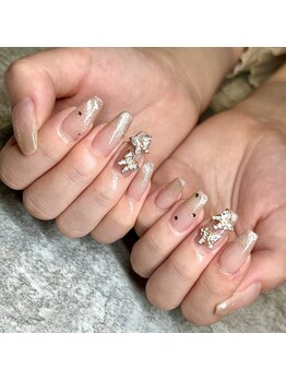 ダリア(Dahlia)/蝶々ネイル