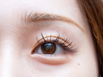 ミシェル(MICHELL)の写真/まつげが少なくなってきた方におすすめ、アイライン効果がでて目力UP！！