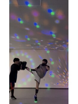 リバレイト ジム(LIBERATE GYM)/キックミット