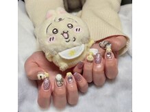 サロンのパーツでちいかわネイル