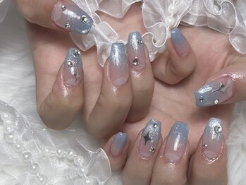 ちゅるんグラデーションネイル