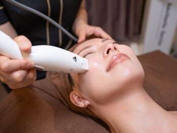 ビーシェイプ 君津(B-Shape)の写真/韓国女優の最新肌管理《LDM水玉リフティング》【輪郭リフト×たるみケア×小顔】圧倒的ハリ艶！