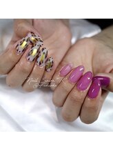 ネイルサロン R/スタイリングコース　8030円