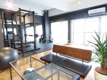 コレクト(COLLECT)/広々贅沢トレーニングスペース