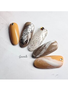 グランチュール(Grantulle)/ニュアンス系カジュアルネイル
