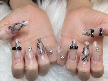 ヒカリ ハナ ネイル(HIKARI HANA NAIL)/チェックネイル