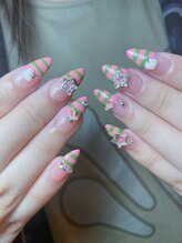 ピンク×グリーンの個性派ボーダ