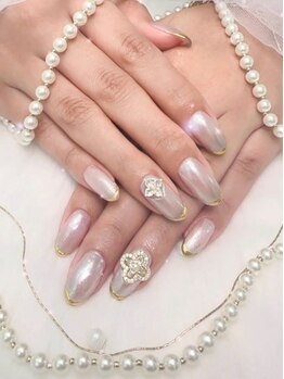 ユアサロン(yua salon)の写真/【乾燥しやすいこの季節】プロのケアで年齢の出やすい手元を美しく演出♪丁寧なウォーターケアで甘皮除去◎