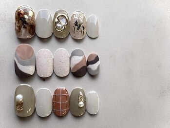 ネイルアンドアイラッシュ アウラ(AURA)の写真/《豊富なデザインから選べる》大人女性に合わせたオフィス系・上品系もシーン好印象ネイルが豊富◎