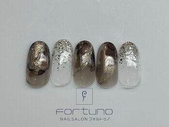 トレンドネイル