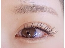 ミアローザ(Mia Rosa)の雰囲気（美眉styling(間引き有り)とナチュラル、華やかマツエク）
