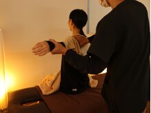 あし肩本舗 池袋東口店の雰囲気（整体マッサージ/ストレッチ/筋膜やリンパケアを組合せ肩こり改善）