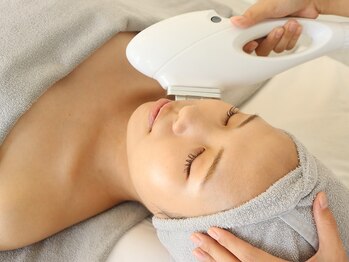 シミケアゼロ美人 表参道店(シミケアZERO美人)の写真/【シミケアしながらほうれい線・毛穴・たるみまで改善する医師監修の本格エイジングケア】結果重視◎