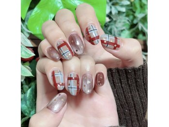 苺ネイル