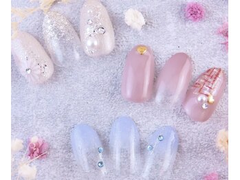 ネイル バズ(NAIL BUZZ)の写真/【今月のアート定額￥5800～】季節に合わせたトレンドデザイン豊富にご用意♪シンプルだからこその高技術！