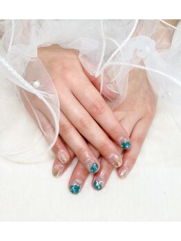 はあとねいる 宇都宮御幸ヶ原店/グリーン色キラキラネイル