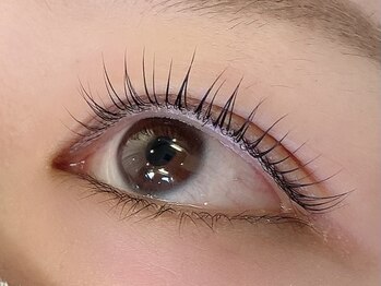 フォンテーヌブロー 鞍月店(Fontaine Brow)/ラッシュリフト