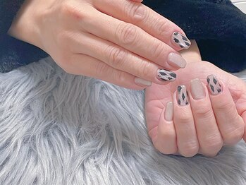 ニナズネイル(Nina's Nail)/4本アート