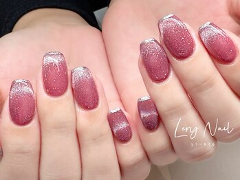 大人のマグネットフレンチネイル