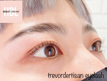 トレヴァーデルチザン 南船場店(Trevor de'rtisan eyelash)/まつげパーマ+ブロウリフト#難波