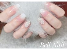 ベルネイル(Belle Nail)/白グラデー＋キルティングネイル