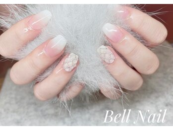 ベルネイル(Belle Nail)/白グラデー+キルティングネイル