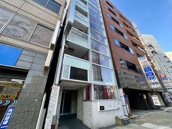 イルアング(il Anng)/【道案内】9.ビル入口風景