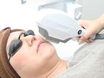 リーショ(Liscio)/施術風景　顔