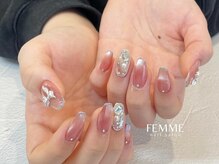 ファム(FEMME)