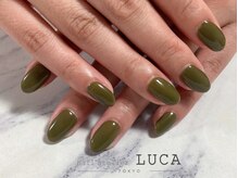 ネイルアトリエルカ(nail atelier LUCA)/W-358　大人上品カーキネイル
