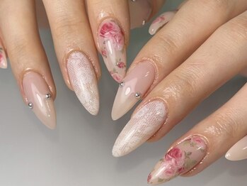 クレーネイル(Klee Nail)の写真/お仕事や家事で忙しい方にも通いやすい、柔軟な営業時間が魅力のネイルサロン