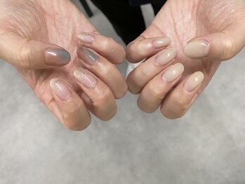 エメ(eme)/◇アシンメトリーネイル