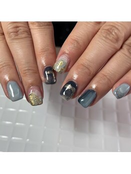 プリュネ(Prune)/インク/ゴールド/ネイビー