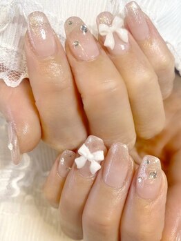 アミリネイル(amili nail)の写真/爪が薄い,短い,ひび割れ…爪のお悩みは長さ出しで解決!すらりと伸びた美しい指先に♪【長さ出し1本¥880~】