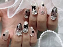 韓国/ワンホン/ゴテゴテネイル/マグネットネイルが得意です。