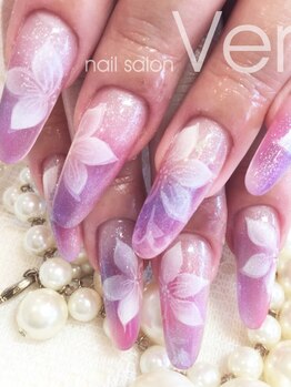 ネイルサロン べルフ(nail salon Verf)/上品フラワーネイル