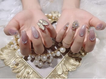 バーバラネイルサロン(Babarla)の写真/オフィスシンプルも話題のキラキラワンホンネイルもOK☆シーンやご要望に合わせたデザイン提案が得意です！