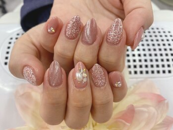ディーネイル 京橋(D-nail)/矢野/華やかマグネットネイル