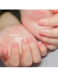 ナチュラルキラキラピンクネイル