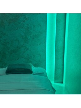 アイフィーリング 有明ガーデン(I feeling)/夏季は爽快きれいなターコイズ！