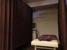 じゃぱん鍼灸りらく院 整骨院/個室