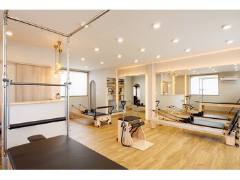 ミータイムピラティス(me time pilates)/清潔で開放感のある空間