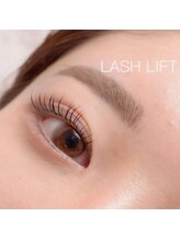 アイズリル(i's lilou.)/ラッシュリフト×美眉wax