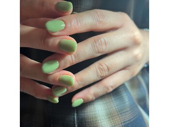 プリュネ(Prune)/ピスタチオ/ちゅるんネイル