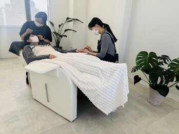 ビアンカ 中洲上川端店(Bianca)の写真/《同時施術で時間短縮◎》大人気メニュー！シングルエクステ120本&デザインネイル¥11550！初回オフ無料♪